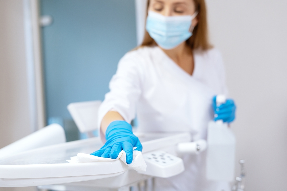 Sterilisation in Dental Clinics: The Importance of Cleaning and Disinfection
